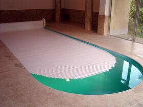 Lamelové zakrytí bazénu