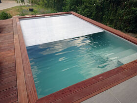 Lamelové zakrytí bazénu